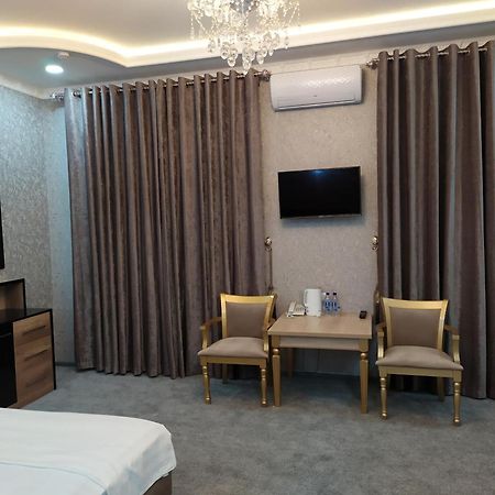 Diyor Hotel Marghilon 外观 照片