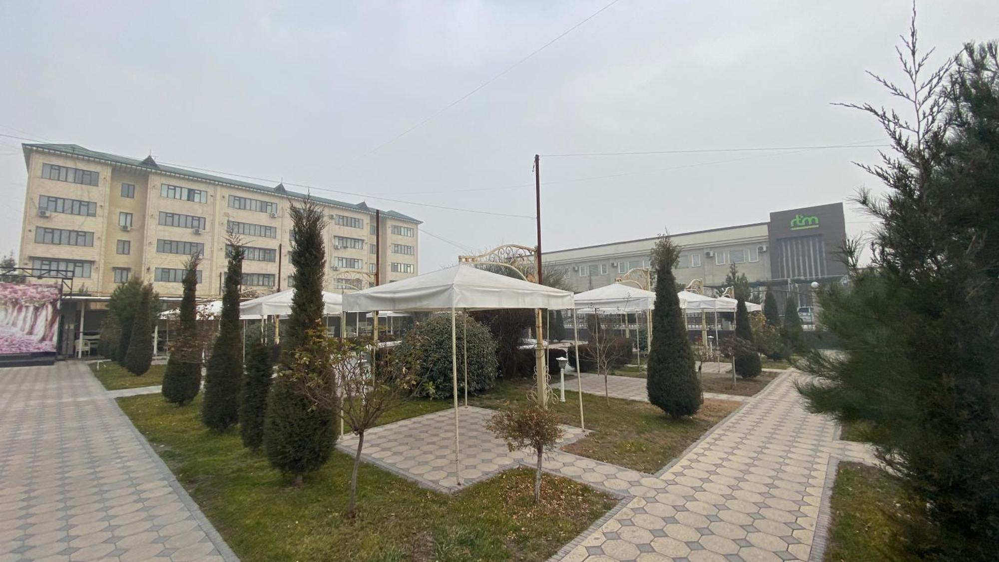 Diyor Hotel Marghilon 外观 照片