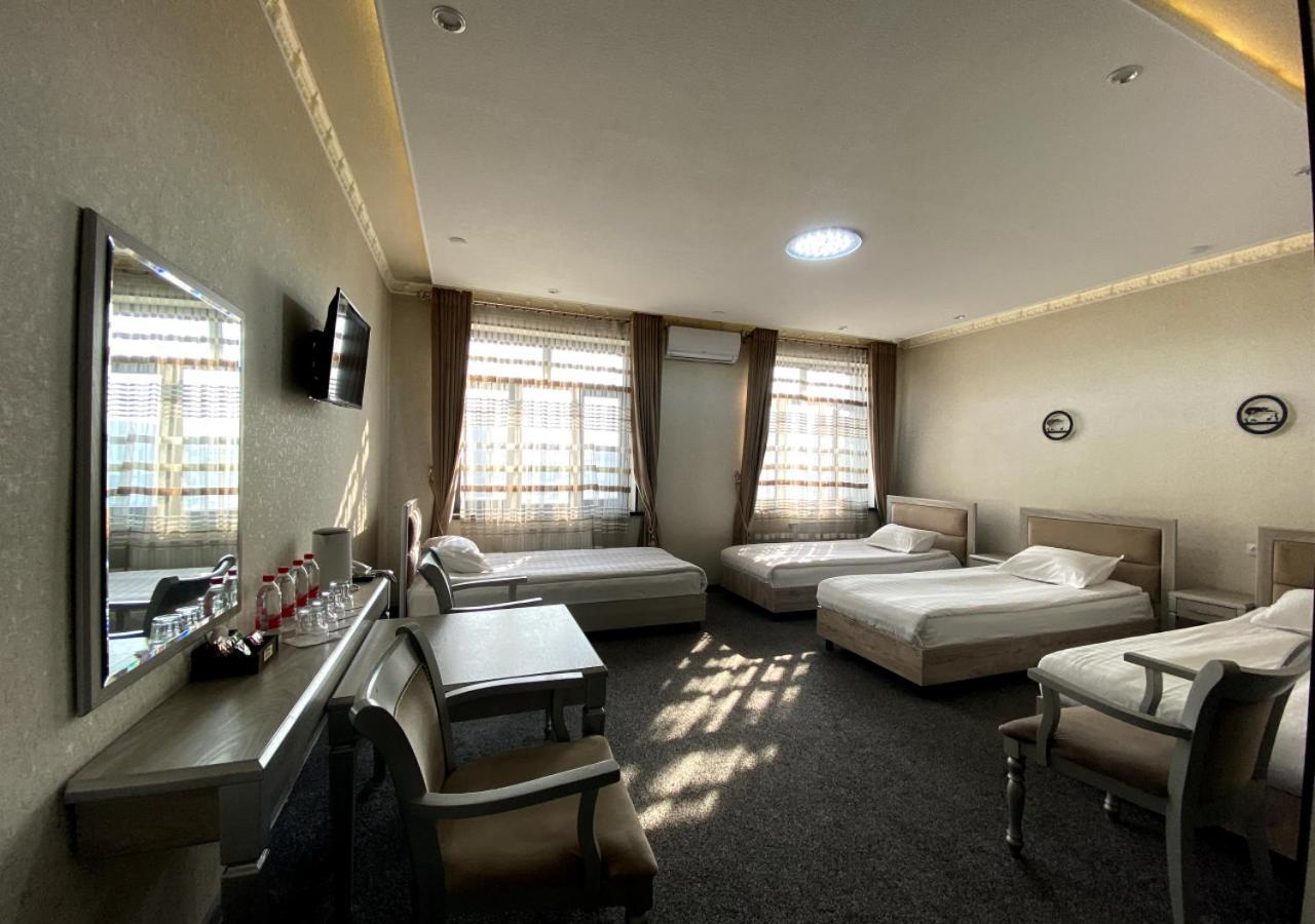 Diyor Hotel Marghilon 外观 照片