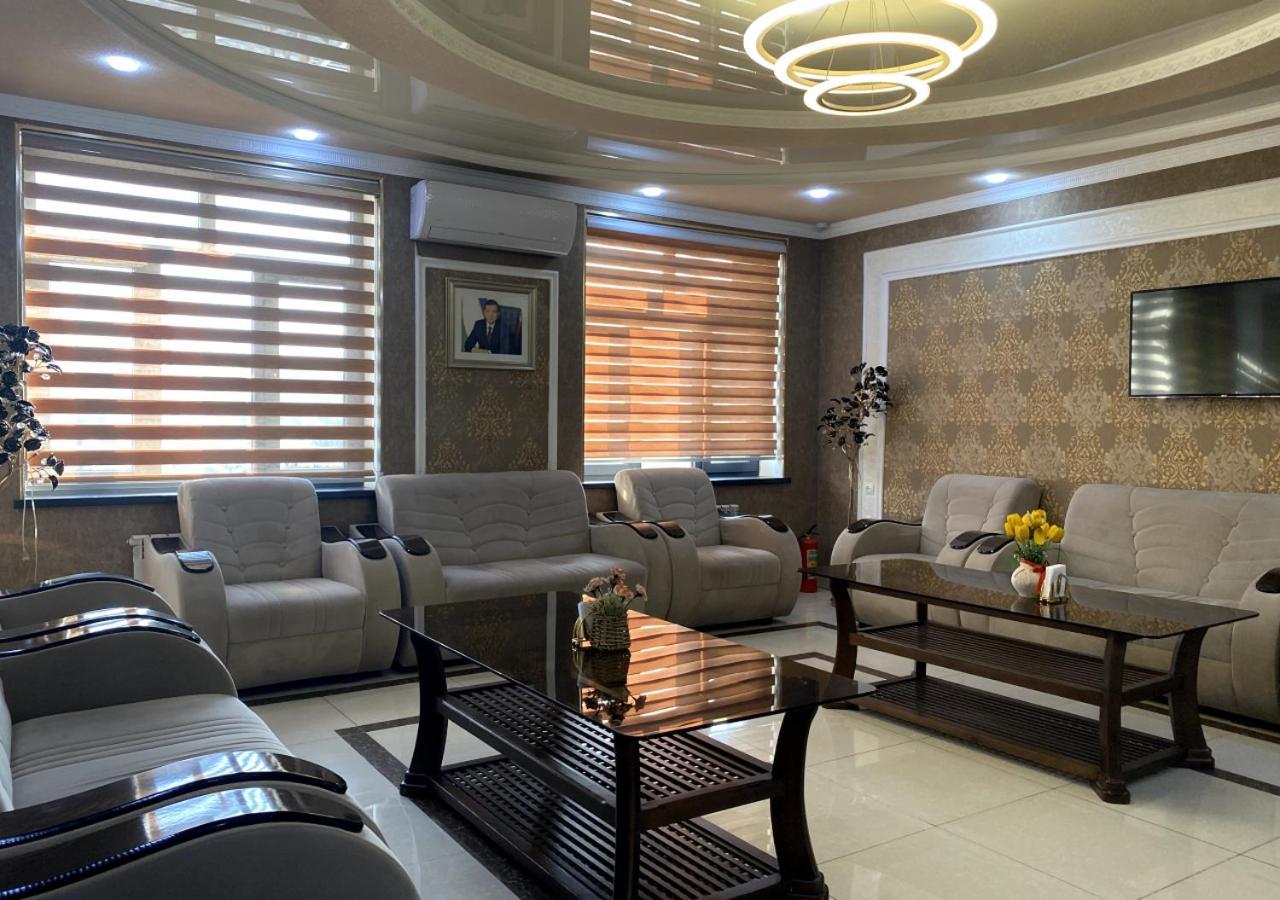 Diyor Hotel Marghilon 外观 照片