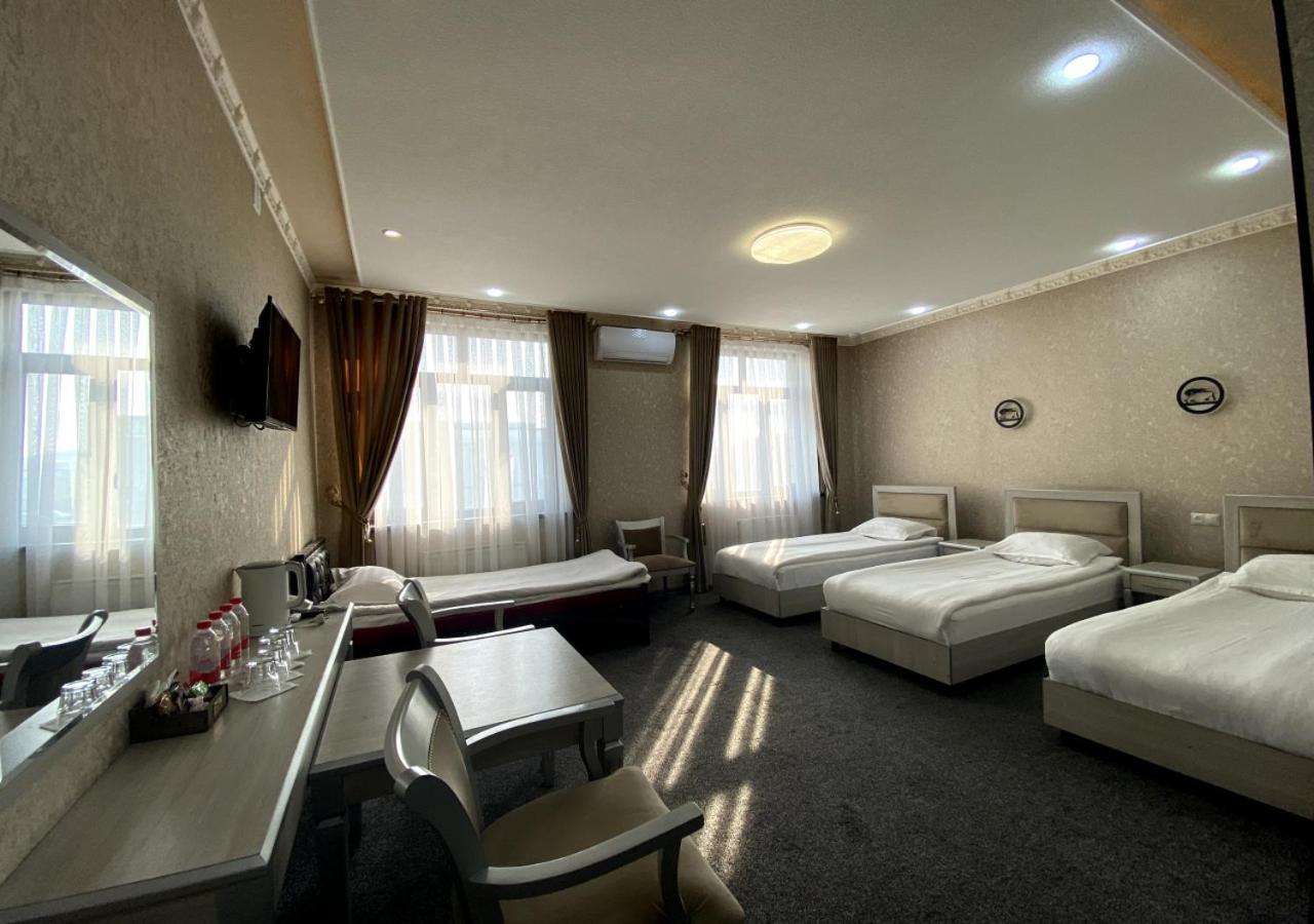 Diyor Hotel Marghilon 外观 照片
