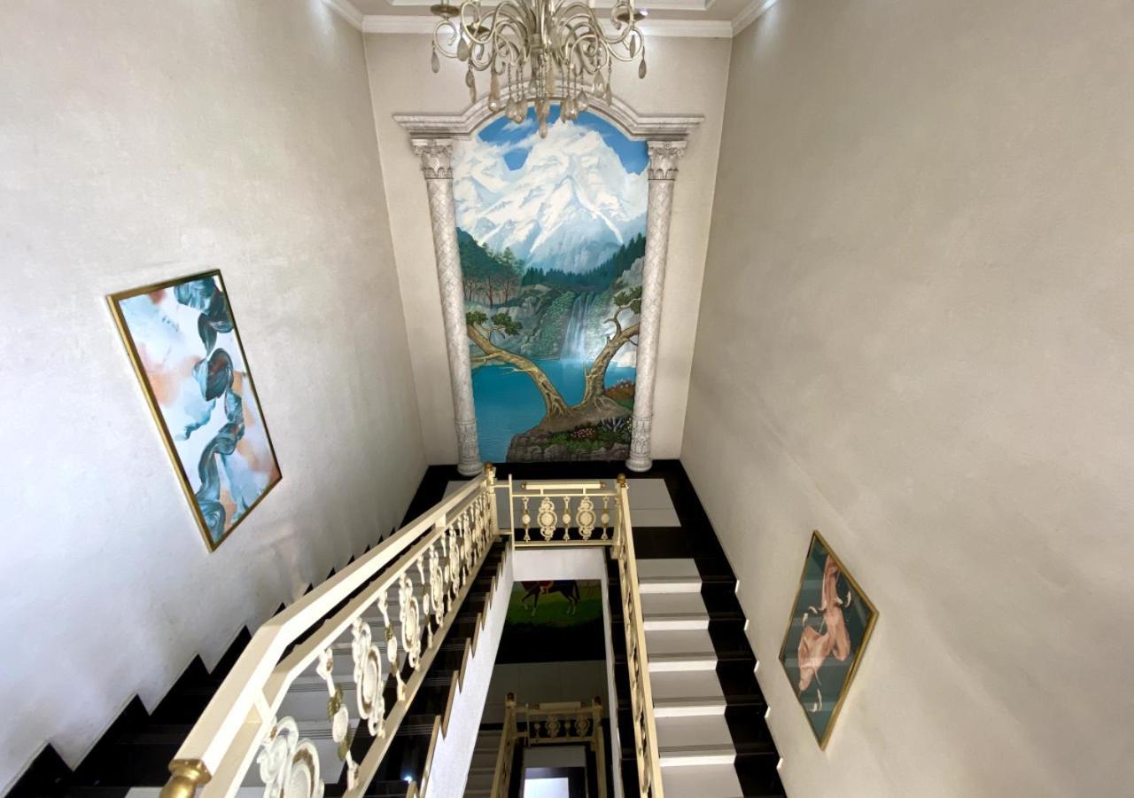 Diyor Hotel Marghilon 外观 照片