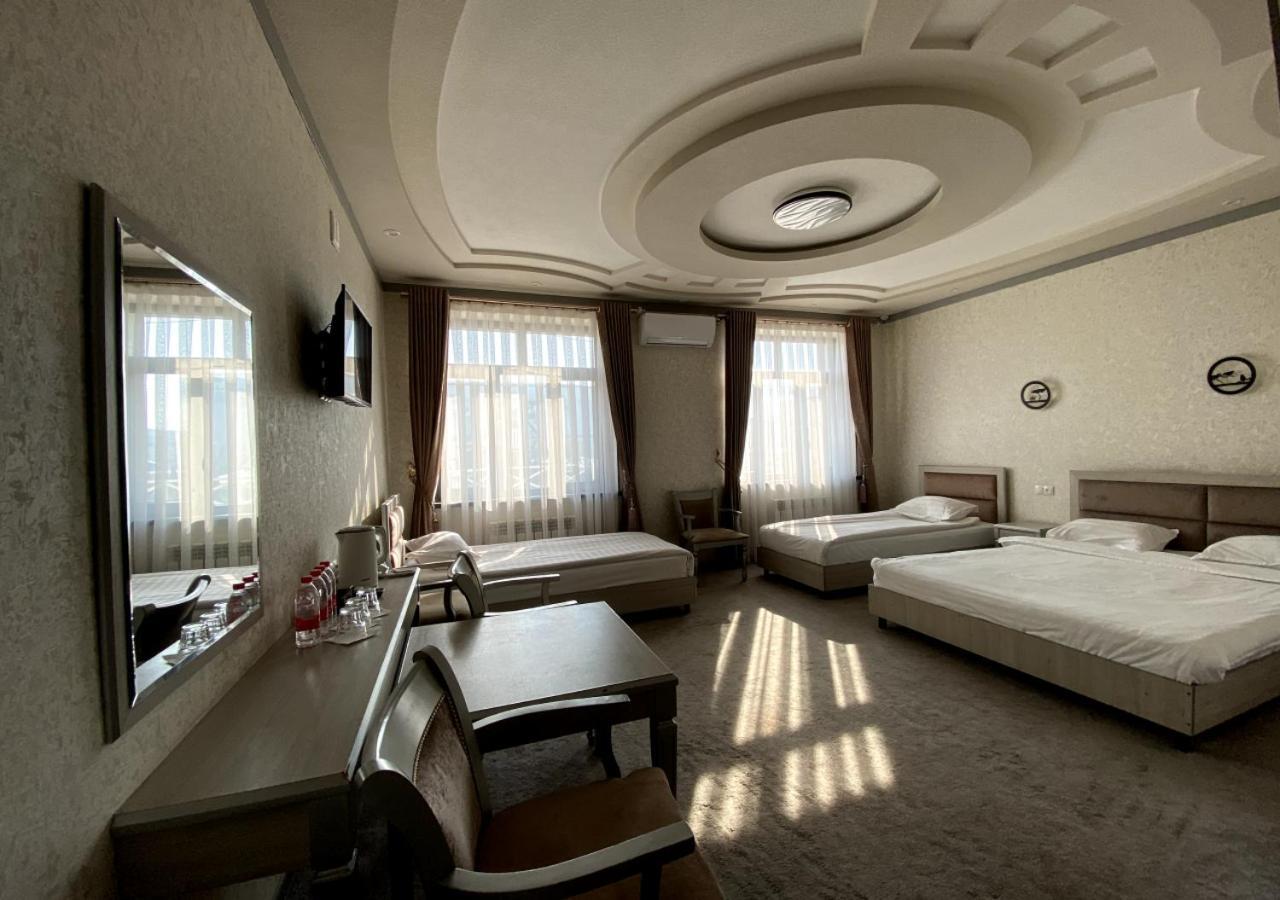 Diyor Hotel Marghilon 外观 照片