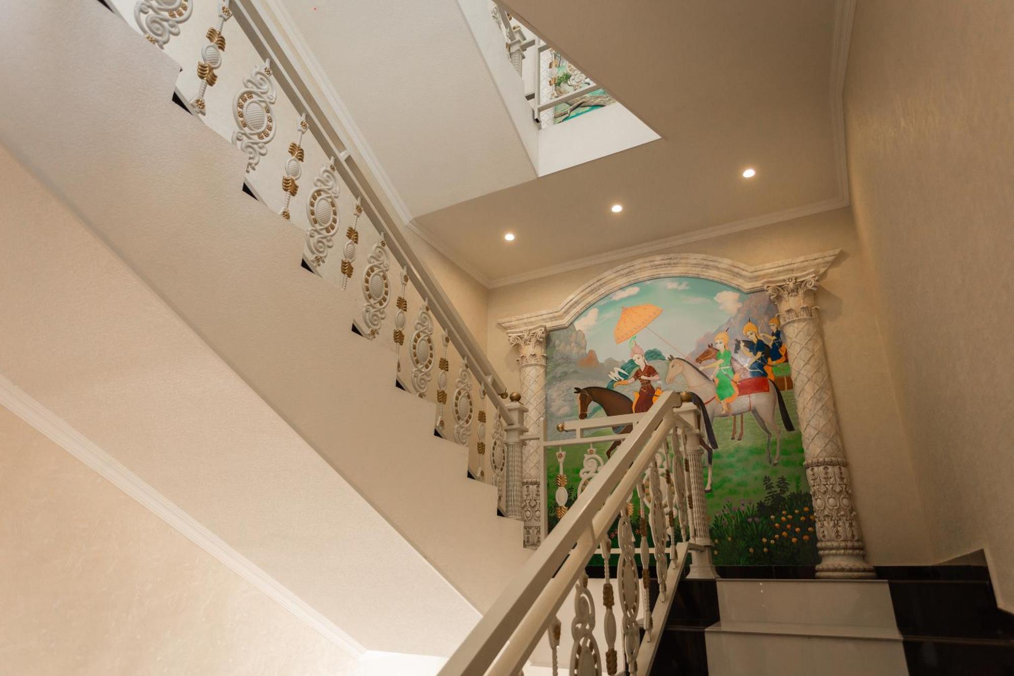 Diyor Hotel Marghilon 外观 照片
